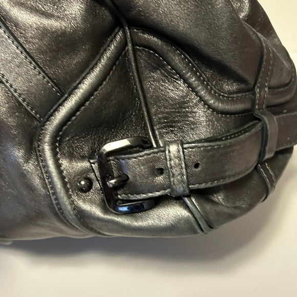 Burberry Silver Metallic Leather Should Bag Tote - Picture 9 of 15